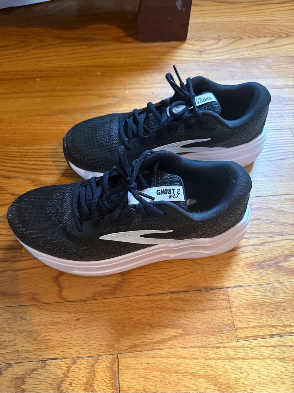 Brooks Ghost Max 2 Women's Running Shoes Black Sneakers sz 8 - Picture 4 of 7